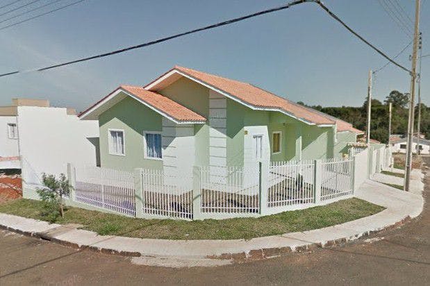 Casa para locação em Uvaranas *Disponível a partir de 17/05/2024*