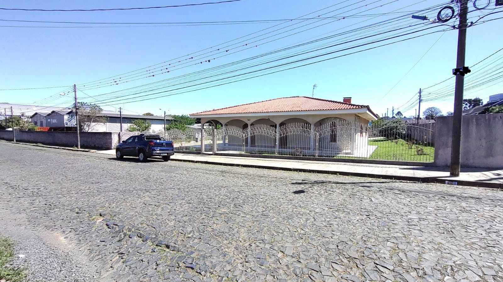Casa Comercial para locação em Uvaranas